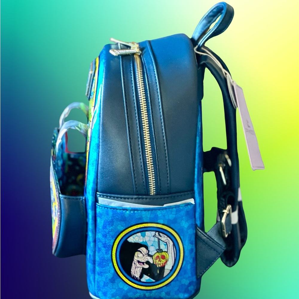 NWT Loungefly Stained Glass Snow White Backpack - Picture 3 of 6